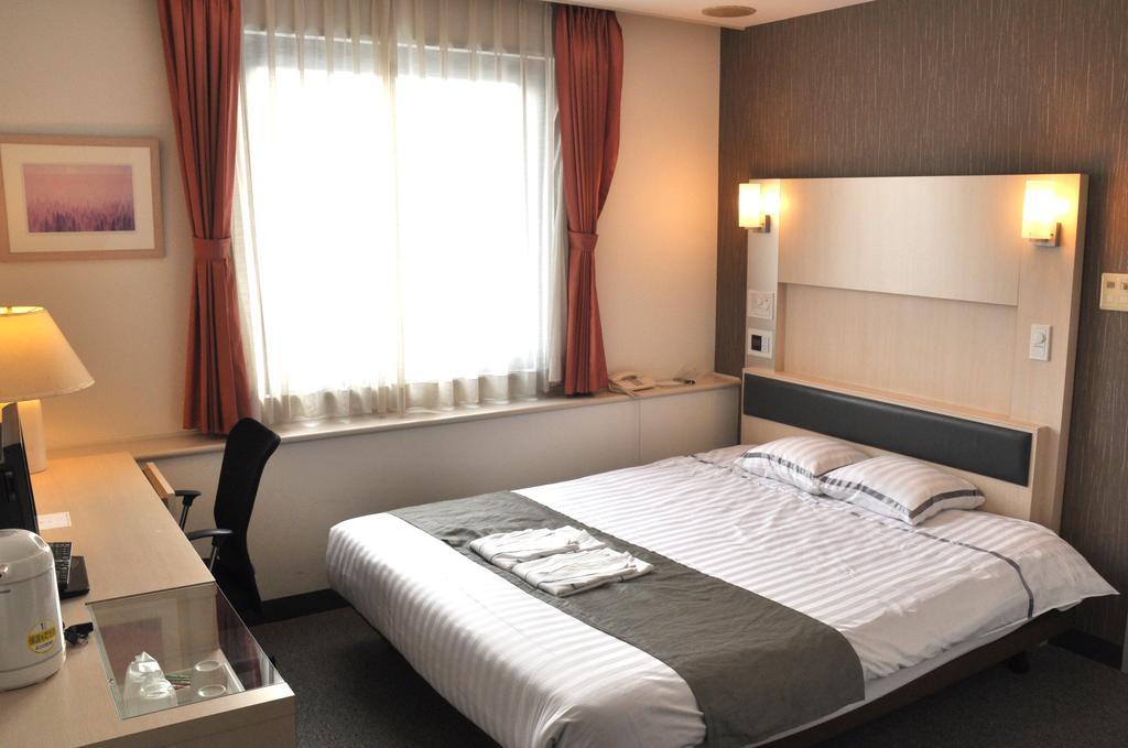 Hotel West Numazu Cameră foto